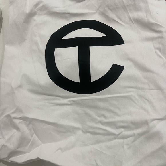 Authentic Telfar Medium Bag - Picture 4 of 4